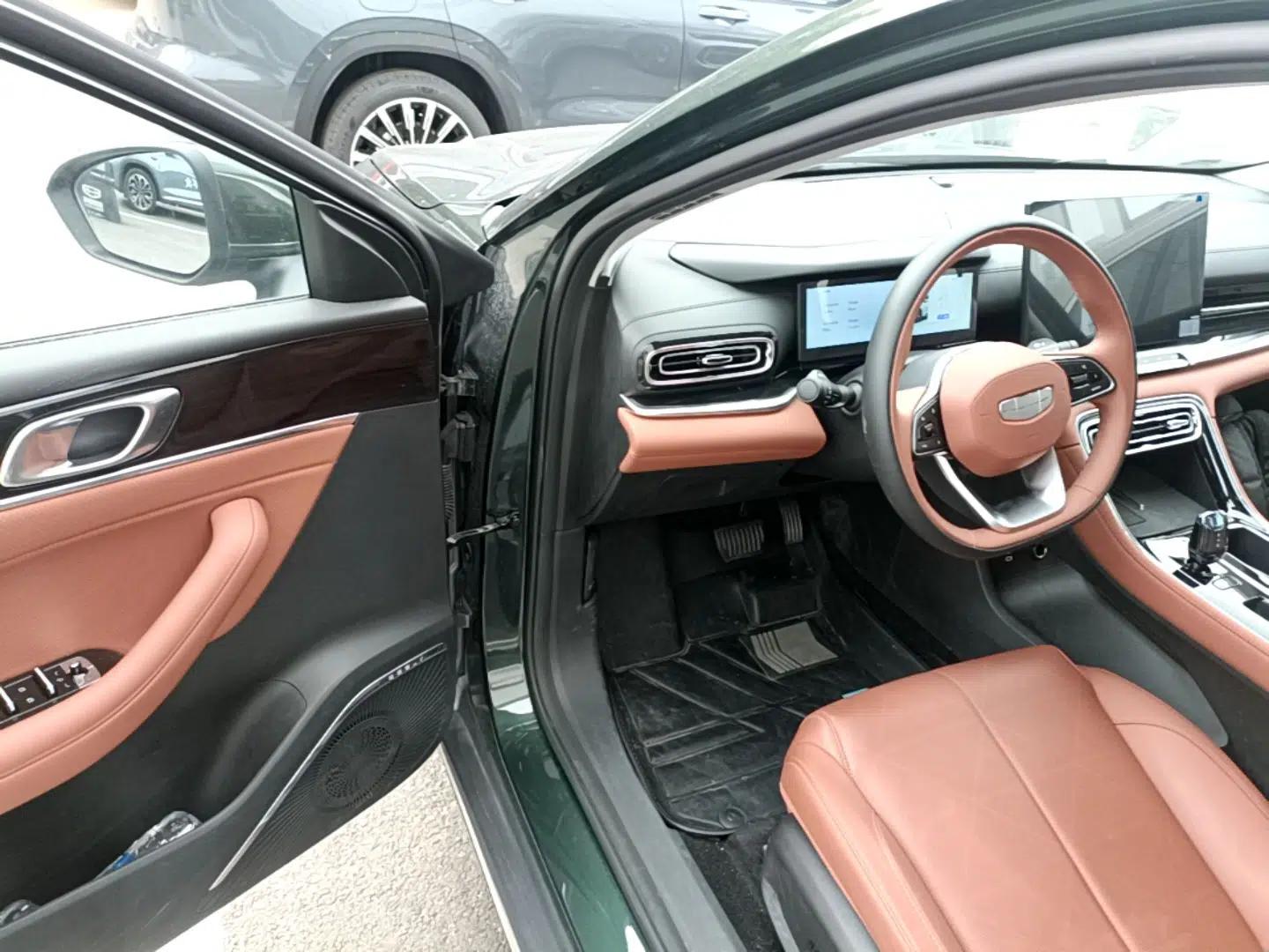 Geely Auto Emgrand 2026 Model 5th Generation 1.5T DCT Flagship Edition — миниатюра 18