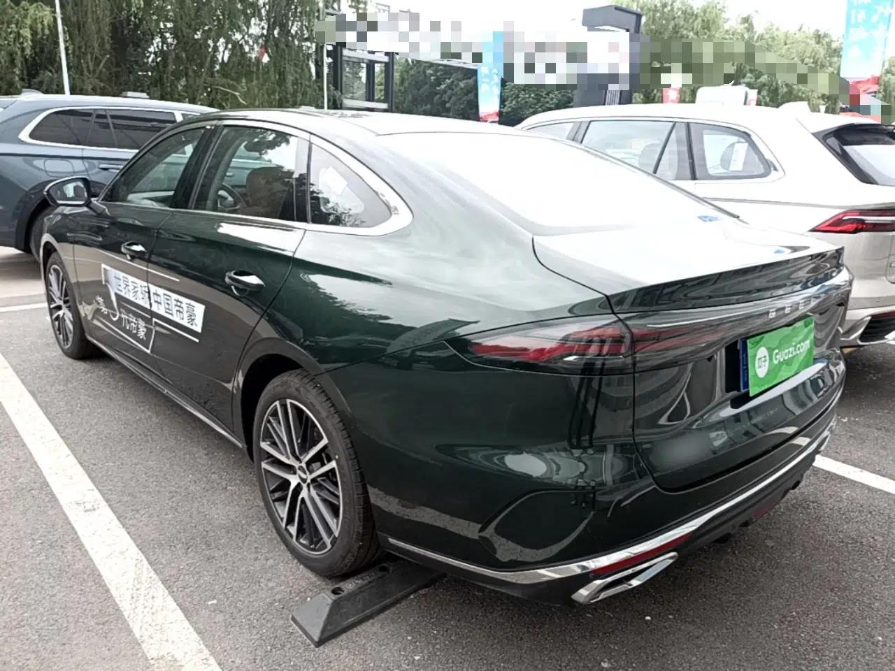 Geely Auto Emgrand 2026 Model 5th Generation 1.5T DCT Flagship Edition — миниатюра 7