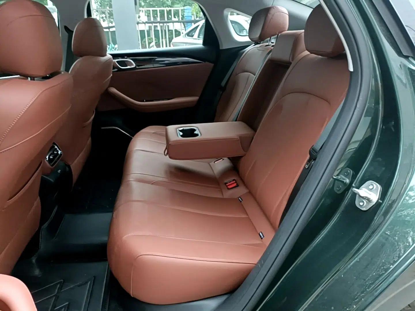 Geely Auto Emgrand 2026 Model 5th Generation 1.5T DCT Flagship Edition — миниатюра 20