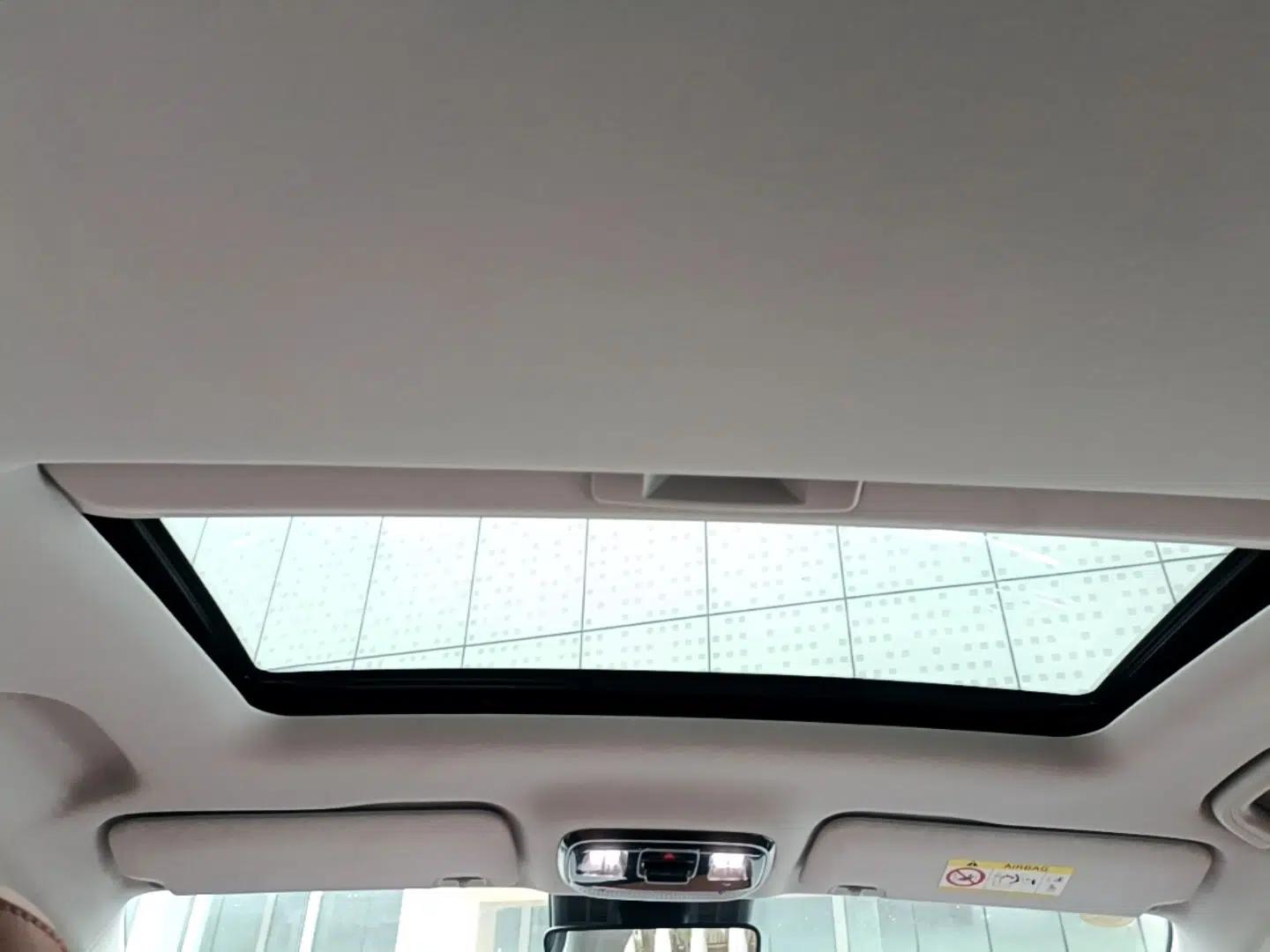 Geely Auto Emgrand 2026 Model 5th Generation 1.5T DCT Flagship Edition — миниатюра 21