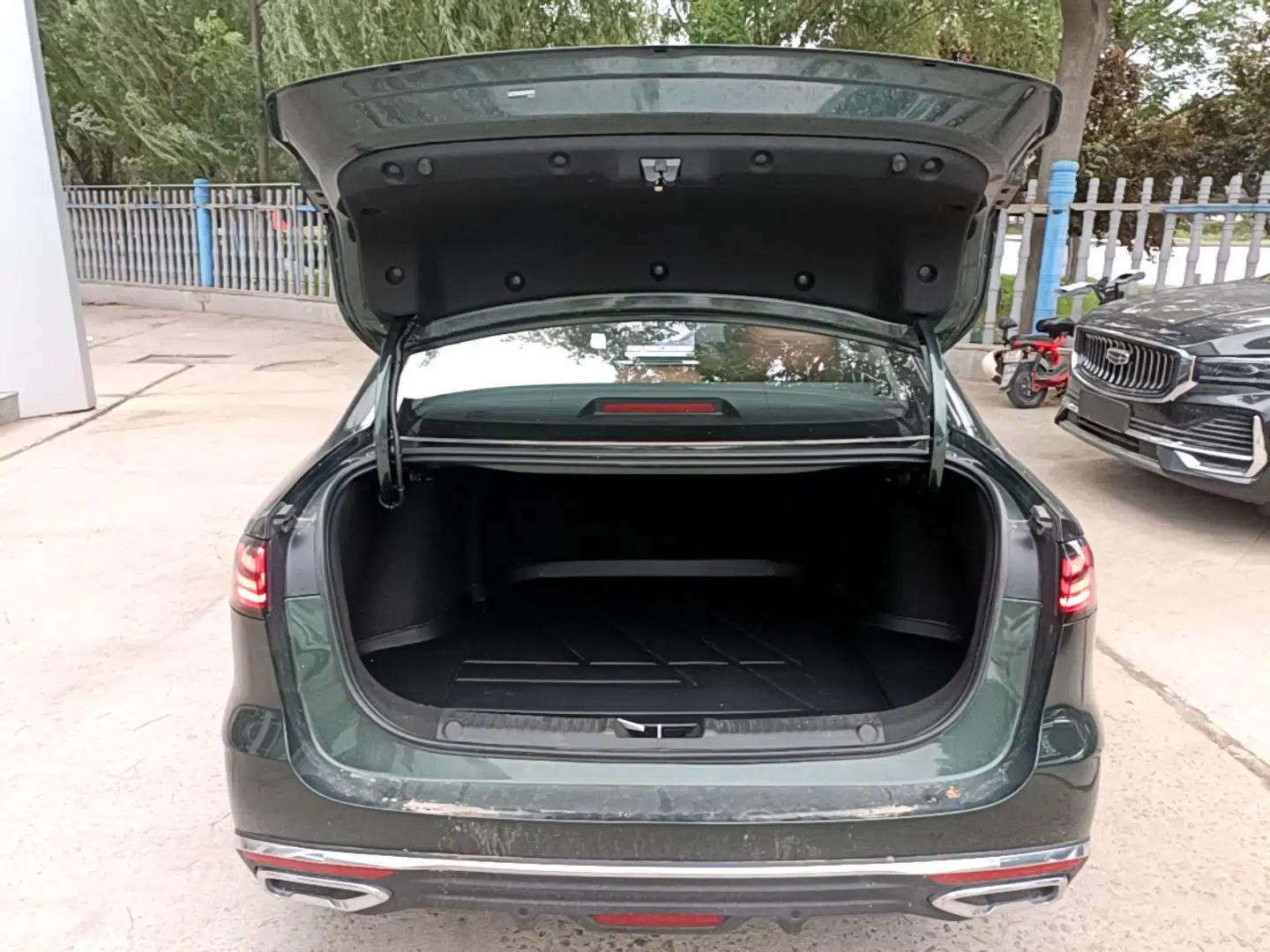 Geely Auto Emgrand 2026 Model 5th Generation 1.5T DCT Flagship Edition — миниатюра 22