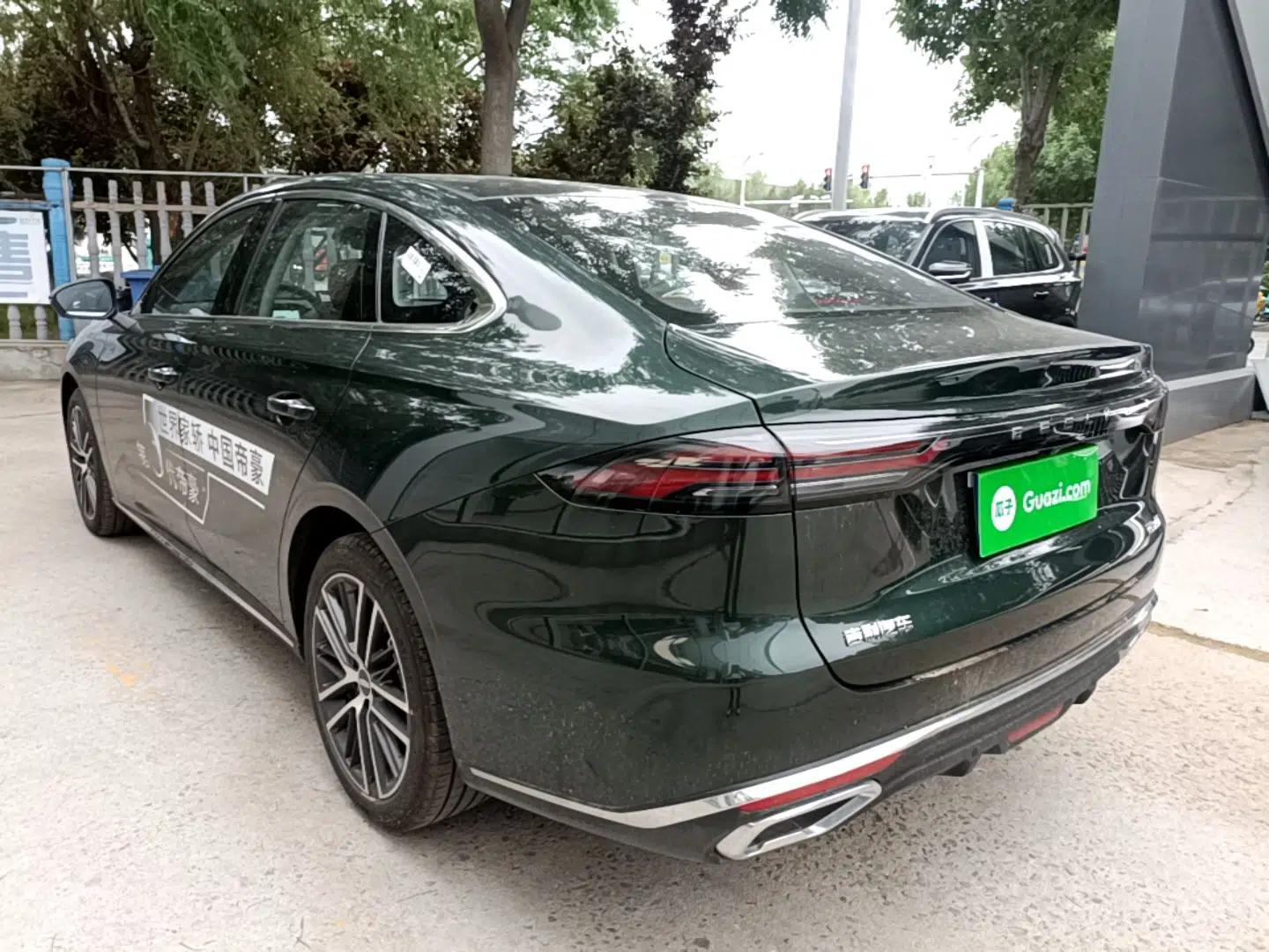 Geely Auto Emgrand 2026 Model 5th Generation 1.5T DCT Flagship Edition — миниатюра 4