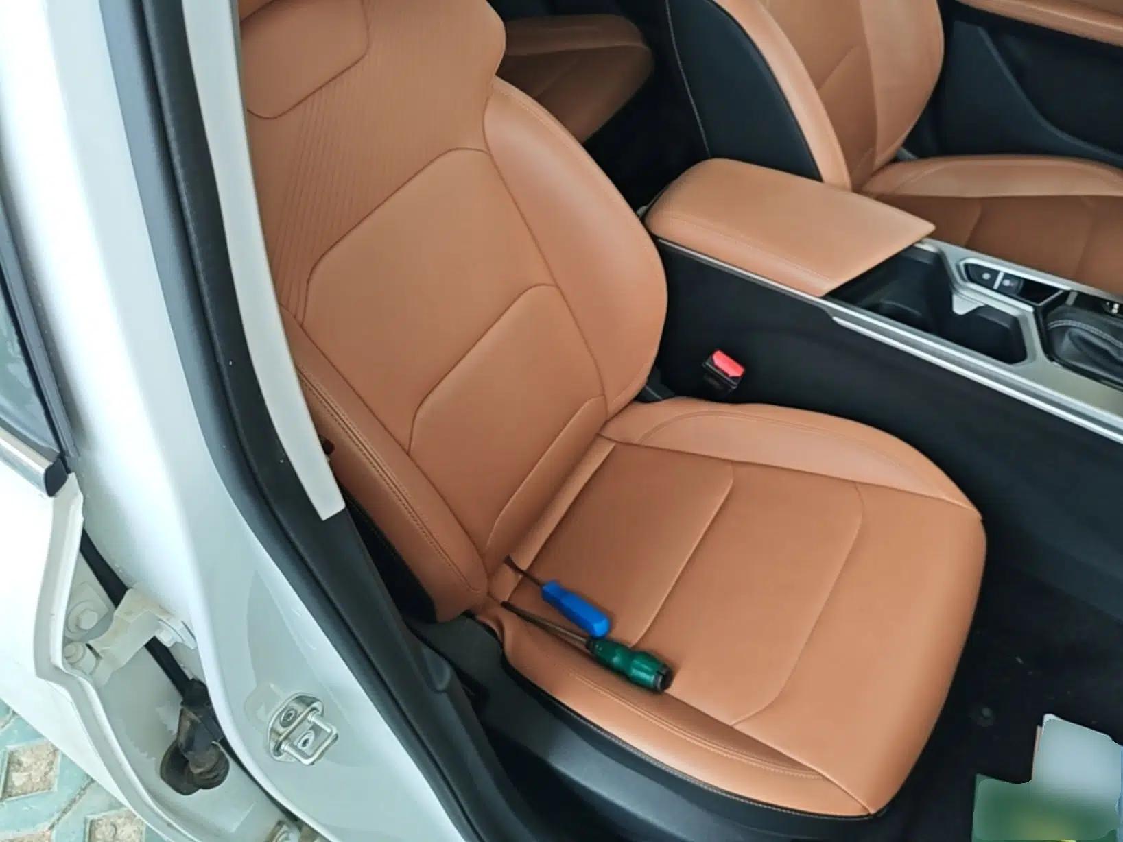Geely Auto Emgrand 2025 4th Generation 1.5L CVT Flagship Version — миниатюра 23