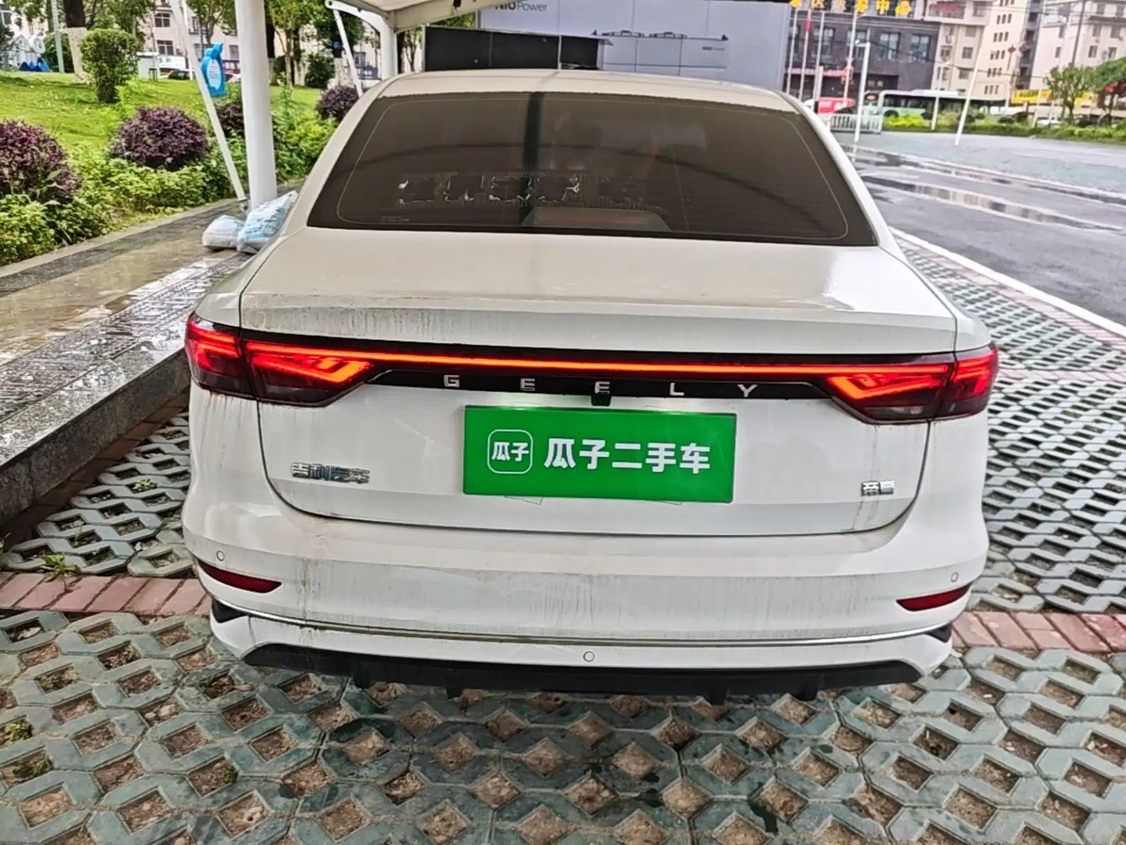 Geely Auto Emgrand 2025 4th Generation 1.5L CVT Flagship Version — миниатюра 5