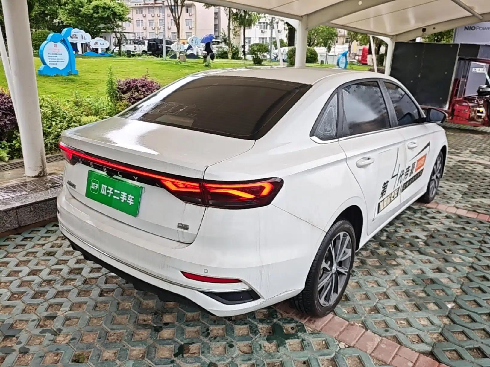 Geely Auto Emgrand 2025 4th Generation 1.5L CVT Flagship Version — миниатюра 6
