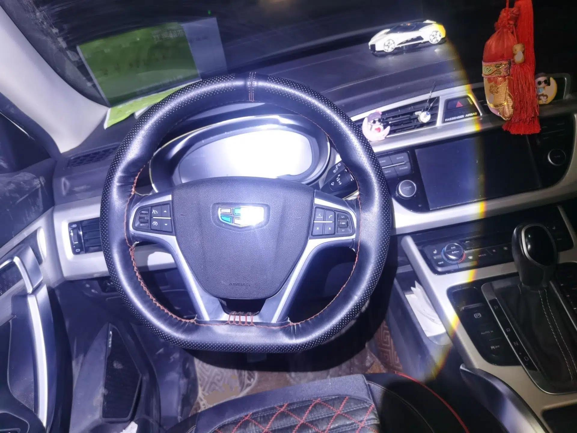 Geely Auto Emgrand X7 Sport 2018 1.8TD Automatic Two-Wheel Drive Smart Connect 4G Internet Edition — миниатюра 11