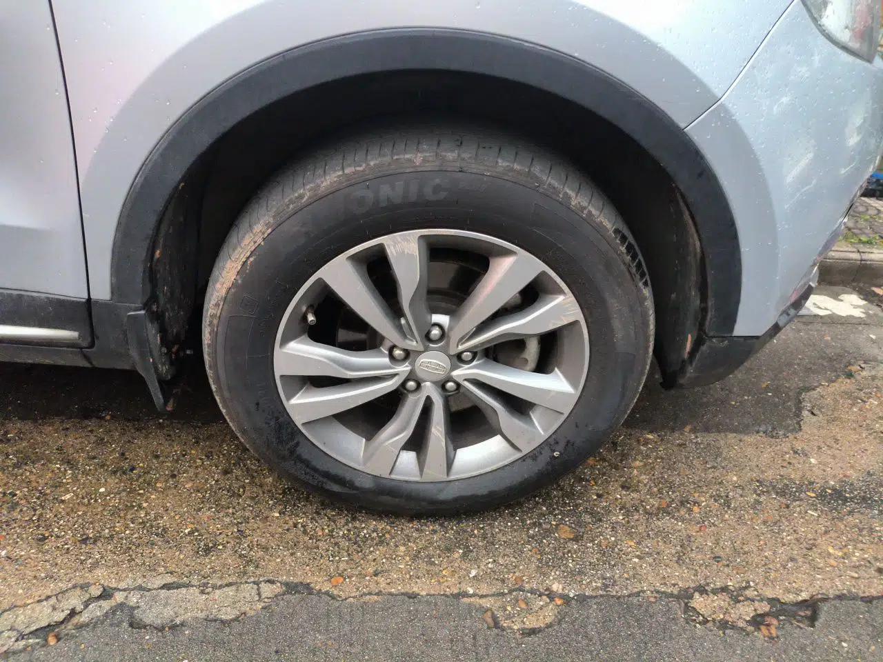 Geely Auto Emgrand X7 Sport 2016 2.0L Manual ZhiShang Version — миниатюра 8