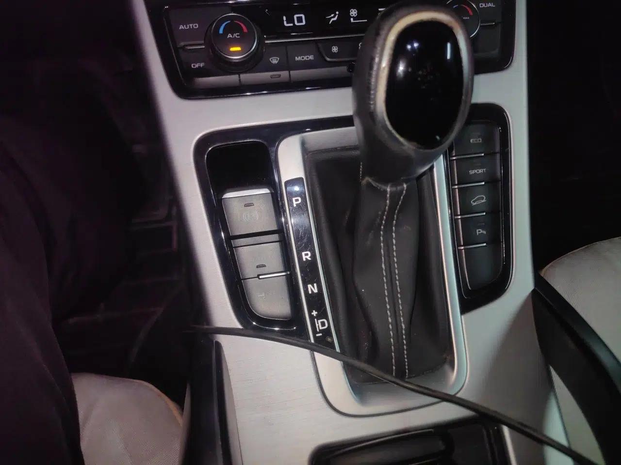Geely Auto Emgrand X7 Sport 2016 1.8TD Automatic Smart Model — миниатюра 15