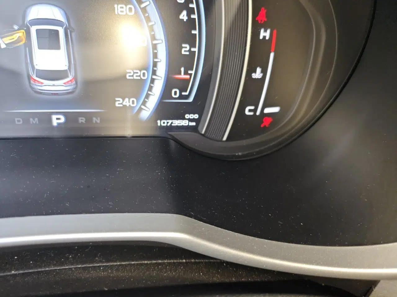 Geely Auto Emgrand X7 Sport 2016 1.8TD Automatic ZhiZun Version — миниатюра 13