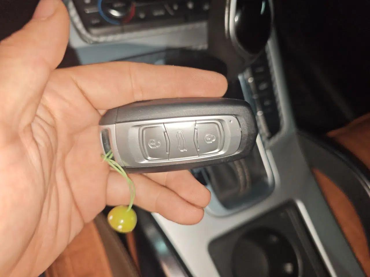 Geely Auto Emgrand X7 Sport 2016 1.8TD Automatic ZhiZun Version — миниатюра 9