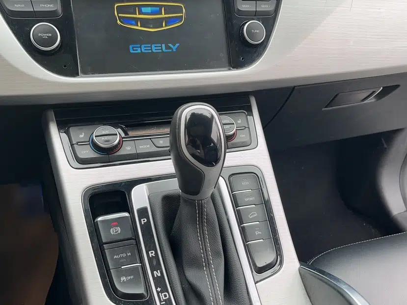 Geely Auto Emgrand X7 Sport 2016 1.8TD Automatic Smart Model — миниатюра 11