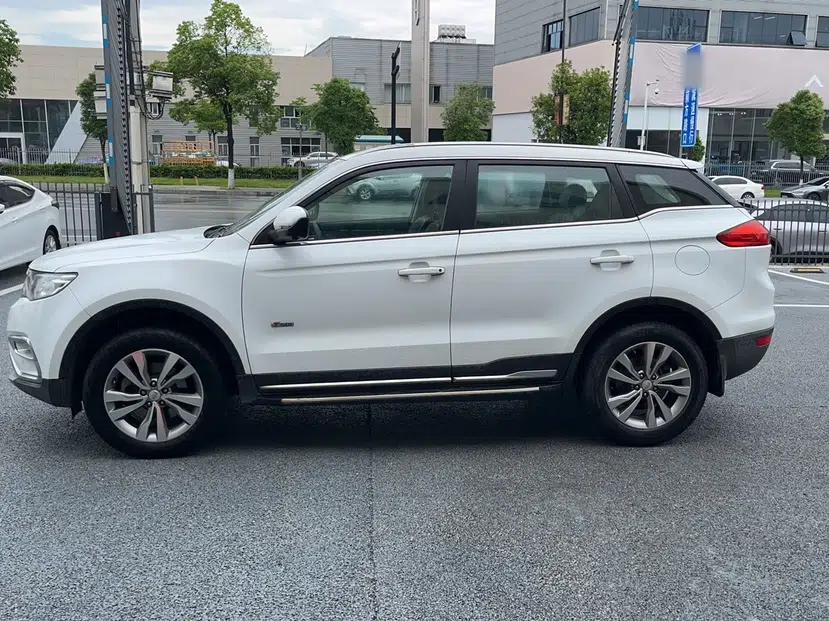 Geely Auto Emgrand X7 Sport 2016 1.8TD Automatic Smart Model — миниатюра 3