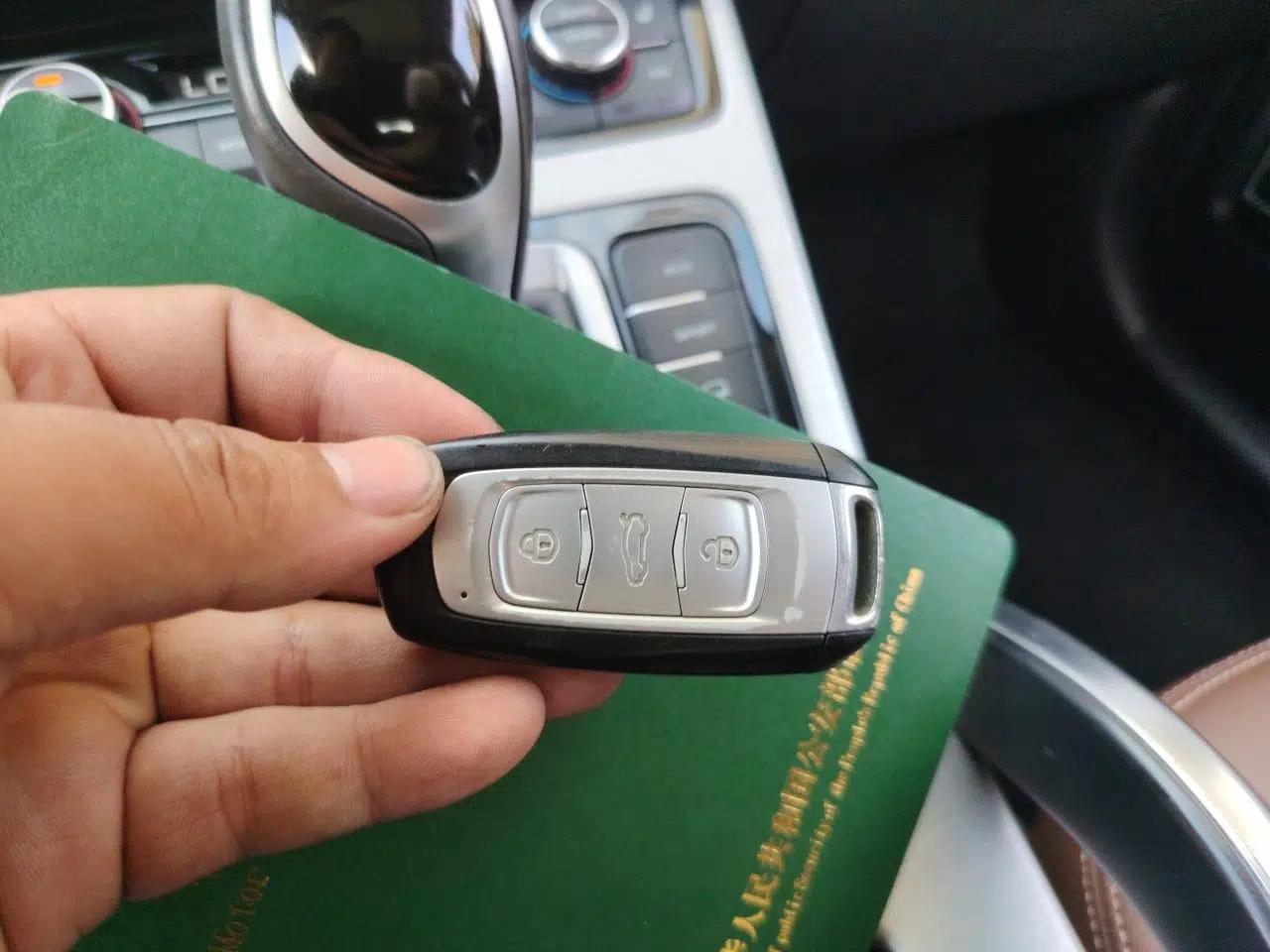 Geely Auto Emgrand X7 Sport 2016 1.8TD Automatic ZhiZun Version — миниатюра 9