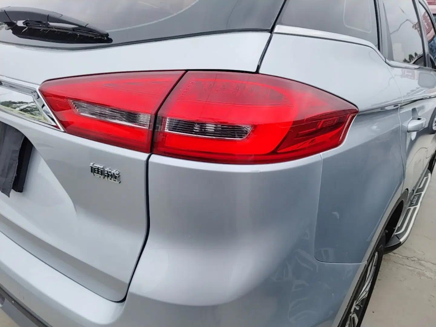 Geely Auto Emgrand X7 Sport 2016 1.8TD Automatic All-Wheel-Drive ZhiZun Edition — миниатюра 7