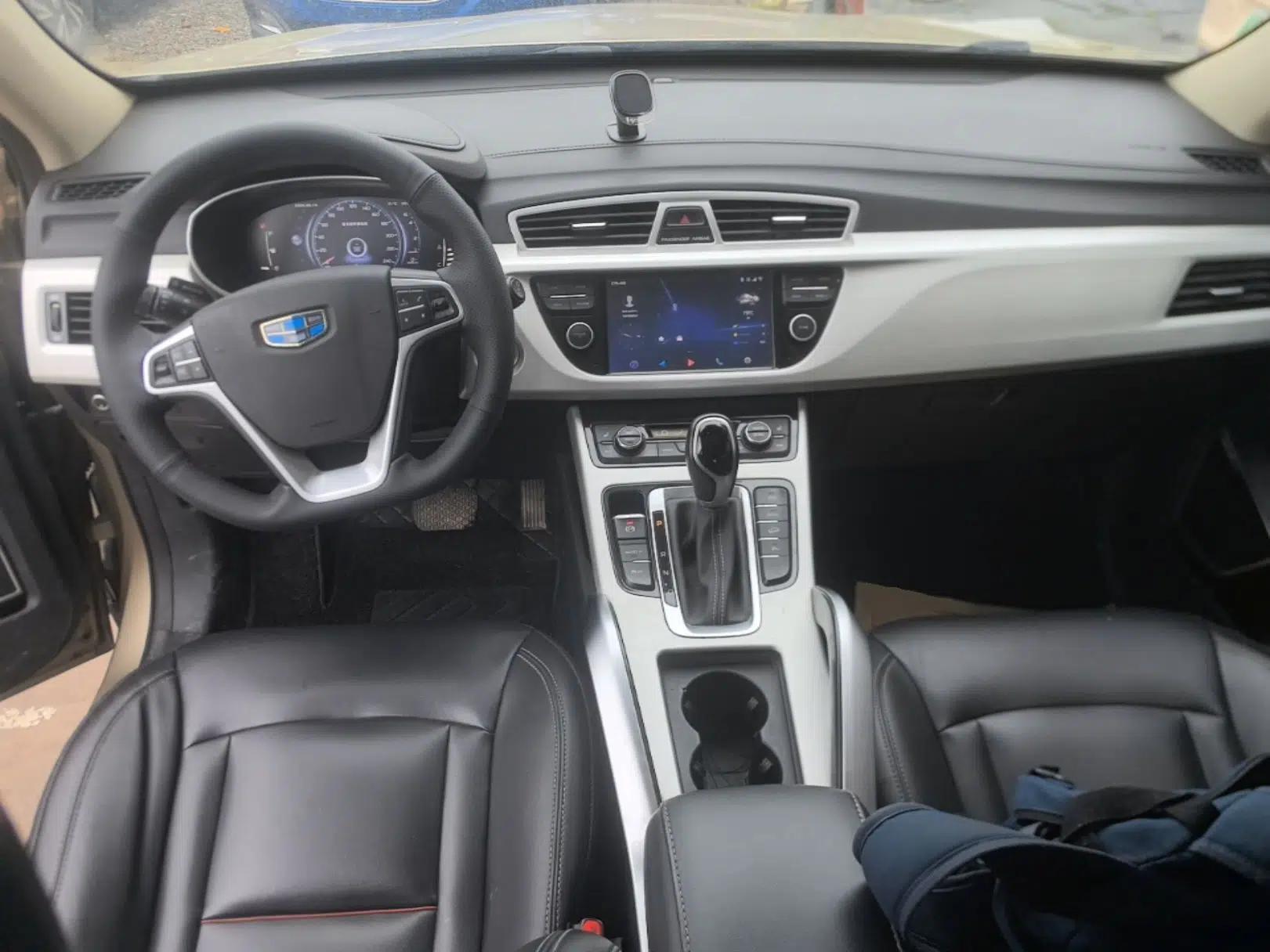 Geely Auto Emgrand X7 Sport 2018 1.8TD Automatic Two-Wheel Drive Smart Connect 4G Internet Edition — миниатюра 13