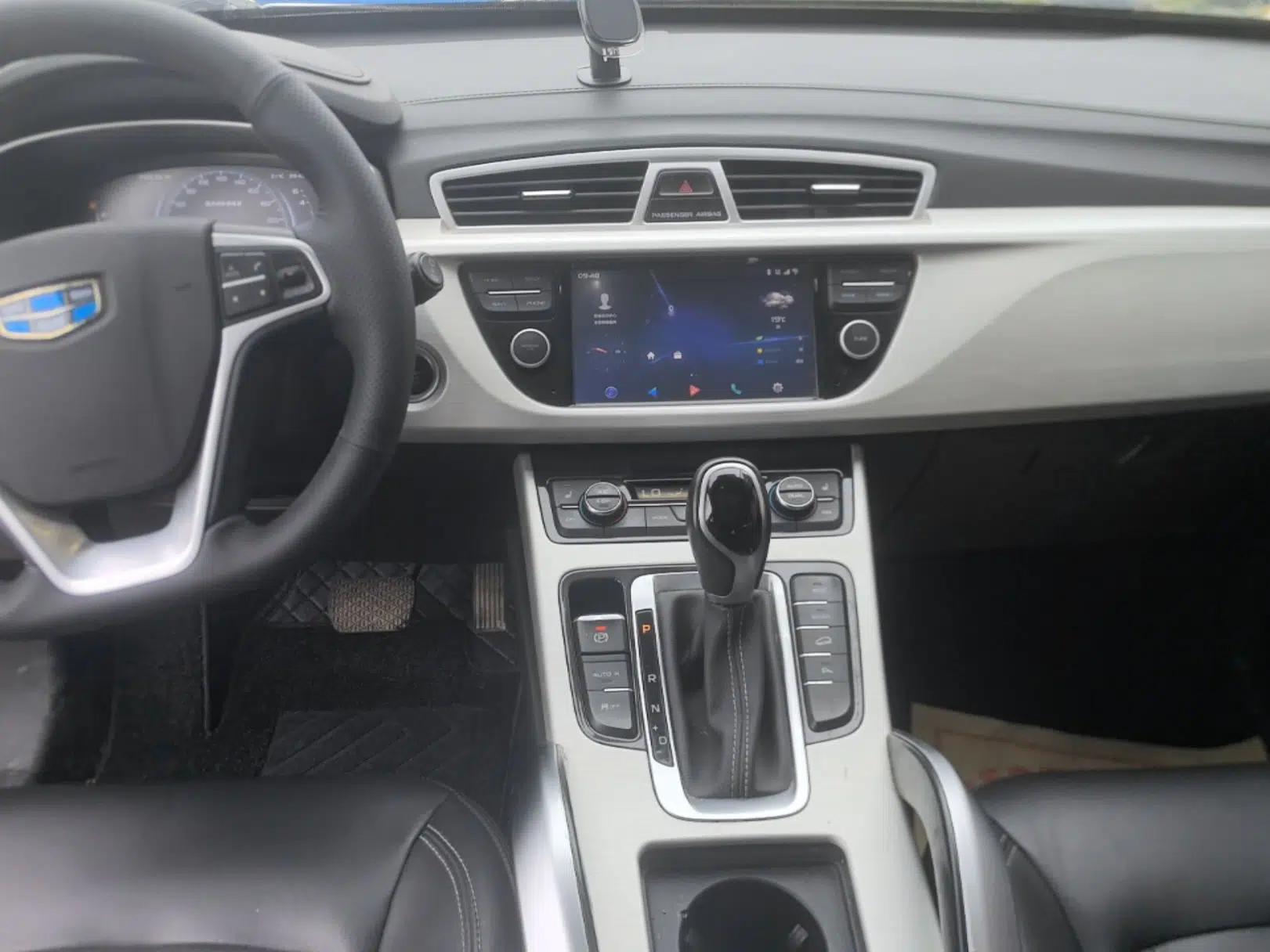 Geely Auto Emgrand X7 Sport 2018 1.8TD Automatic Two-Wheel Drive Smart Connect 4G Internet Edition — миниатюра 16