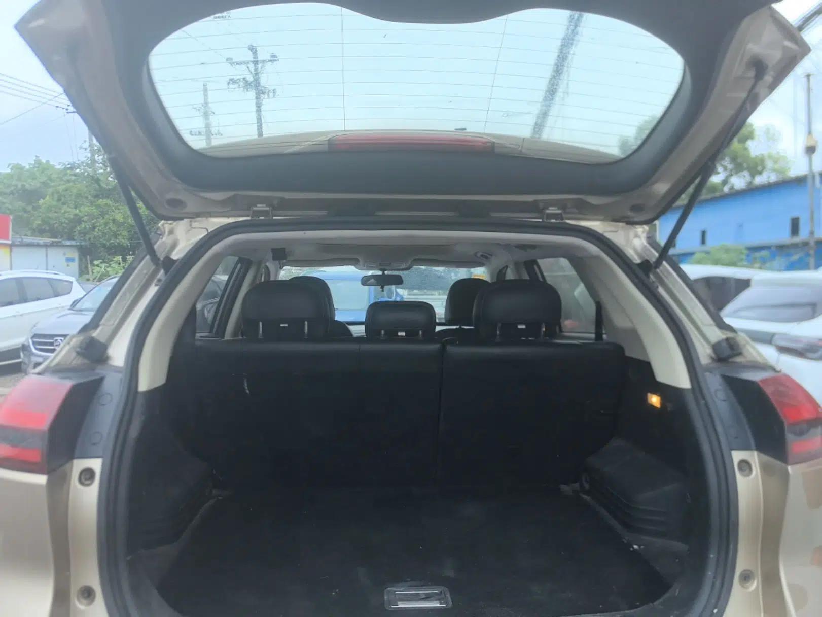 Geely Auto Emgrand X7 Sport 2018 1.8TD Automatic Two-Wheel Drive Smart Connect 4G Internet Edition — миниатюра 22