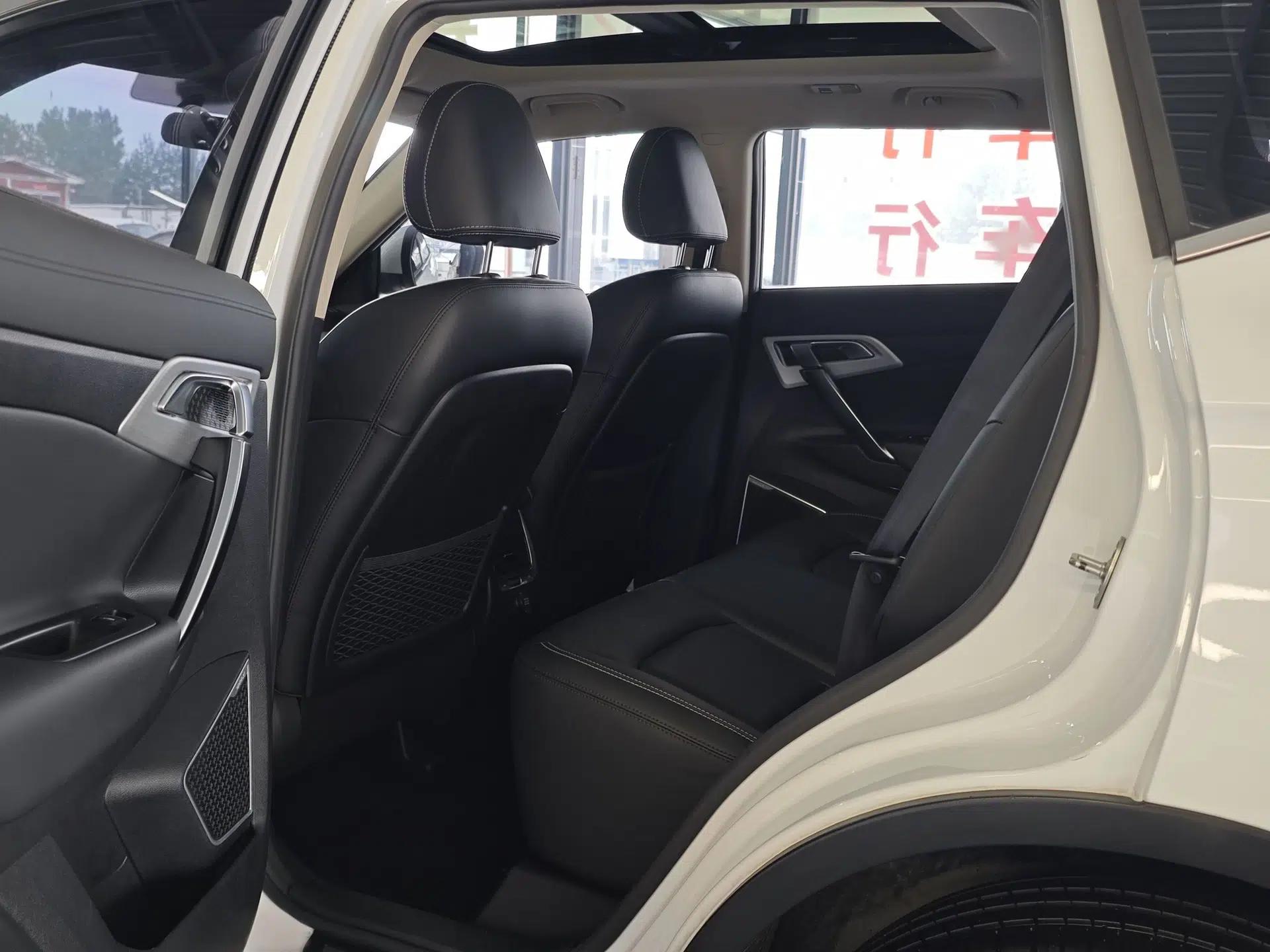 Geely Auto Emgrand X7 Sport 2016 1.8TD Automatic Smart Connectivity Version — миниатюра 18