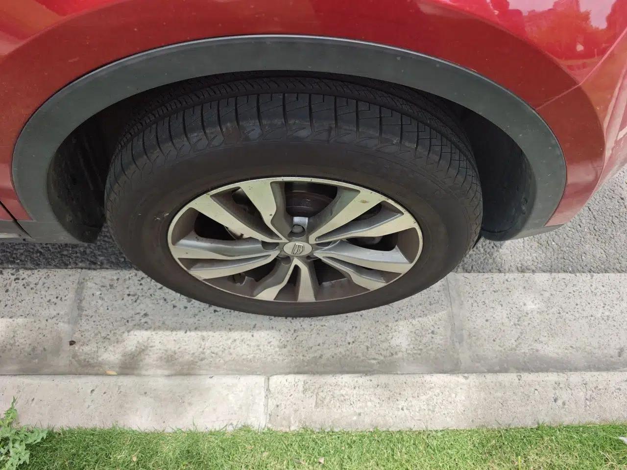 Geely Auto Emgrand X7 Sport 2016 1.8TD Automatic Smart Connectivity Version — миниатюра 8