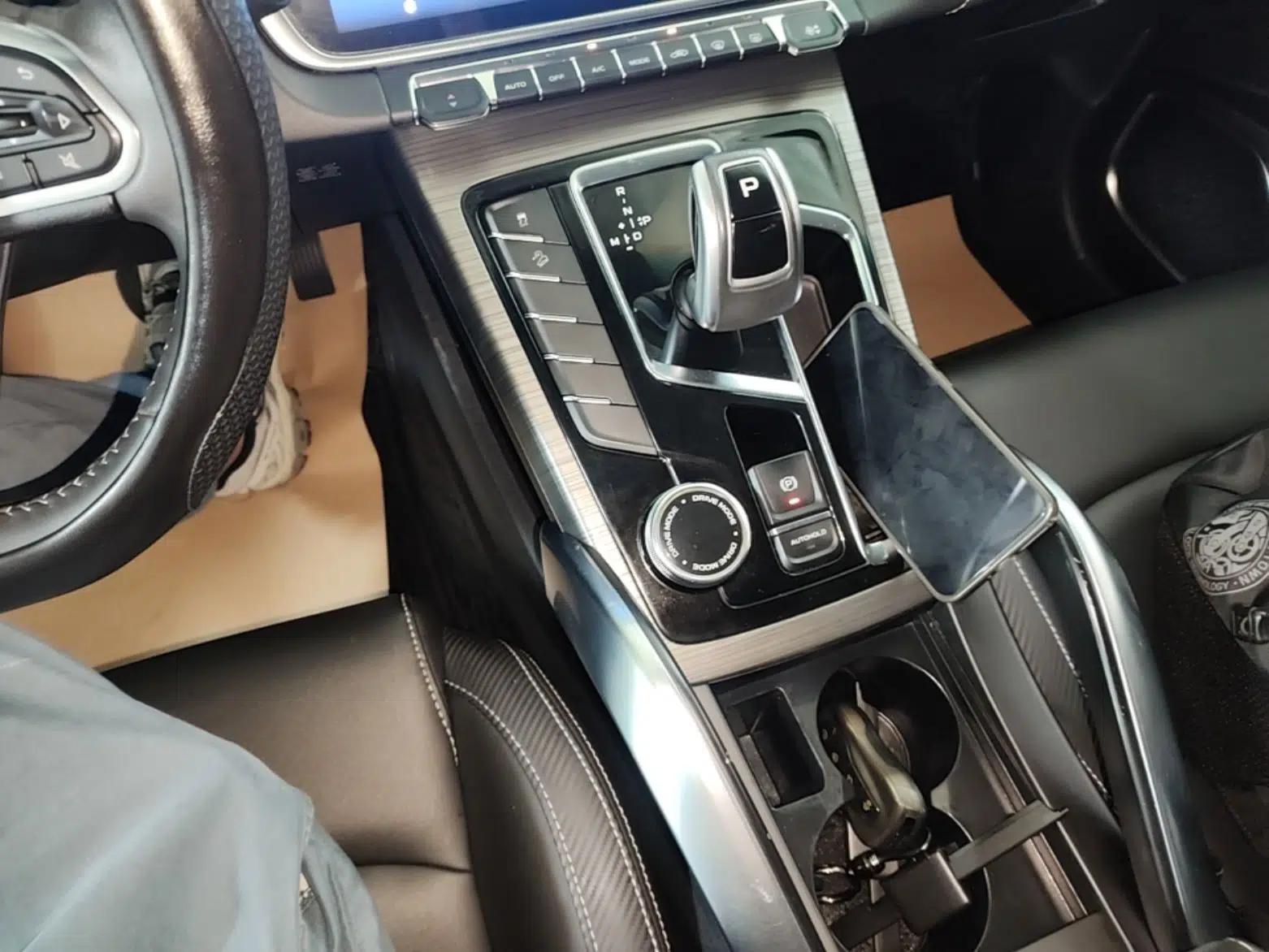 Geely Auto Emgrand X7 Sport 2020 1.8TD DCT Smart Connect PRO — миниатюра 17