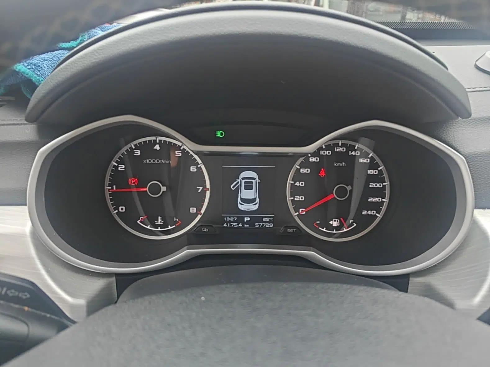 Geely Auto Emgrand X7 Sport 2020 1.8TD DCT Two-Wheel Drive Zhiya Model — миниатюра 15