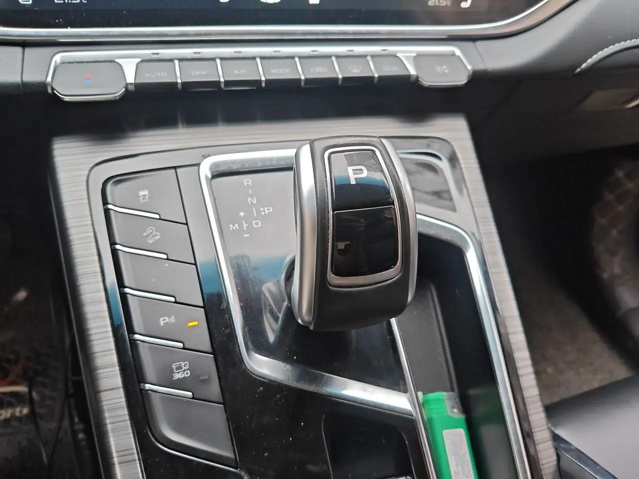Geely Auto Emgrand X7 Sport 2020 1.8TD DCT Smart PRO — миниатюра 15