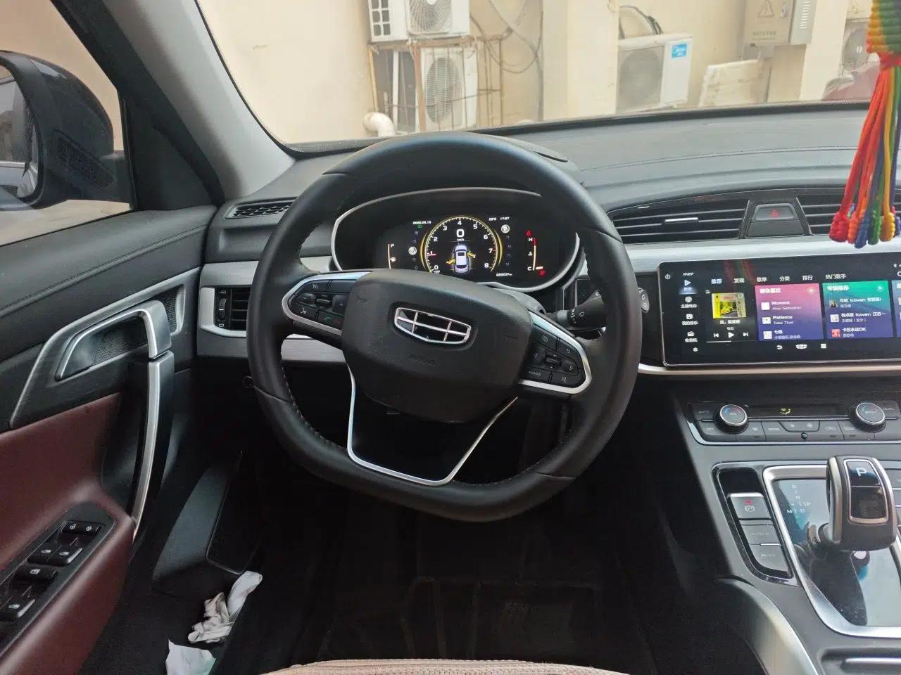 Geely Auto Emgrand X7 Sport 2022 1.8TD DCT Zhiya Trim — миниатюра 11