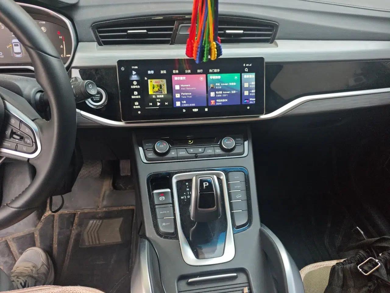 Geely Auto Emgrand X7 Sport 2022 1.8TD DCT Zhiya Trim — миниатюра 14