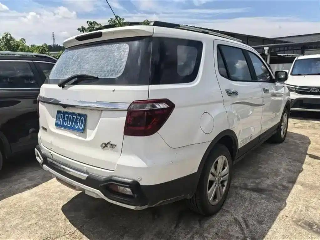 Changan Oushang CX70 2016 1.6L Manual Deluxe Edition — миниатюра 3