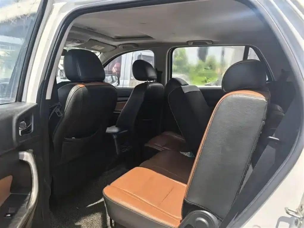 Changan Oushang CX70 2016 1.6L Manual Deluxe Edition — миниатюра 5