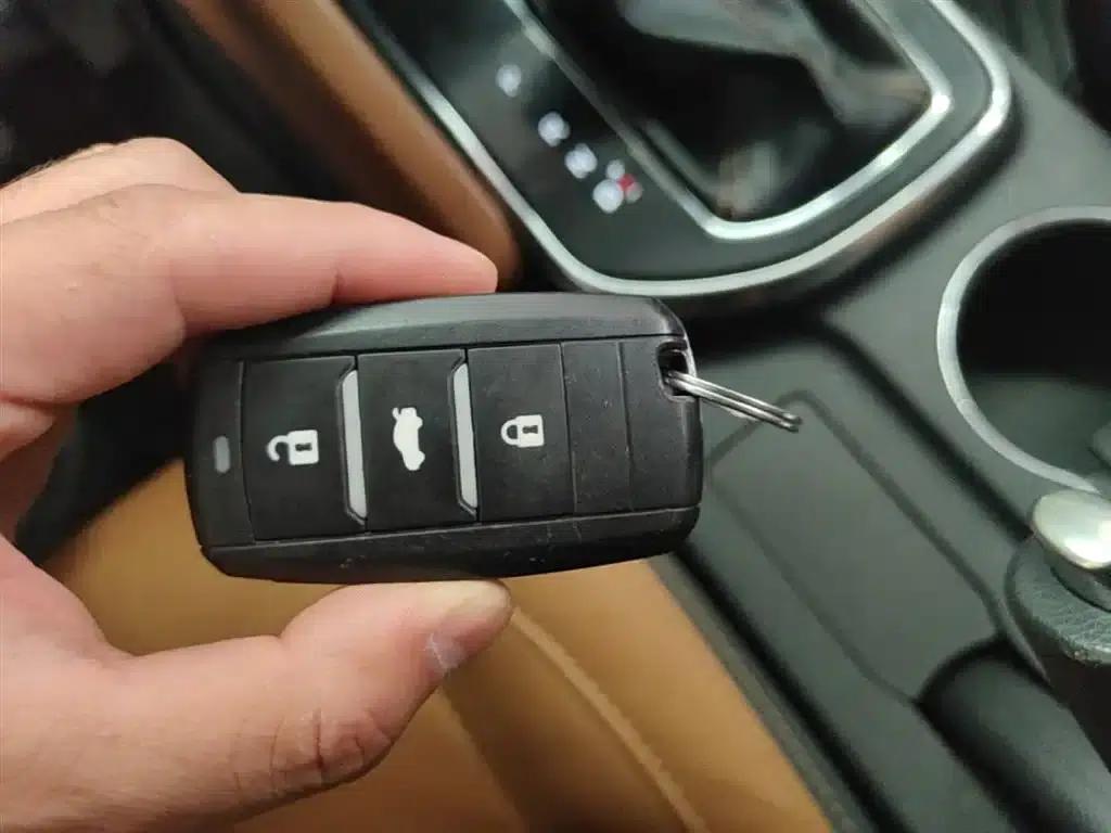 Changan Oushang CX70 2018 CX70T 1.5T Automatic Tianqing Edition — миниатюра 9