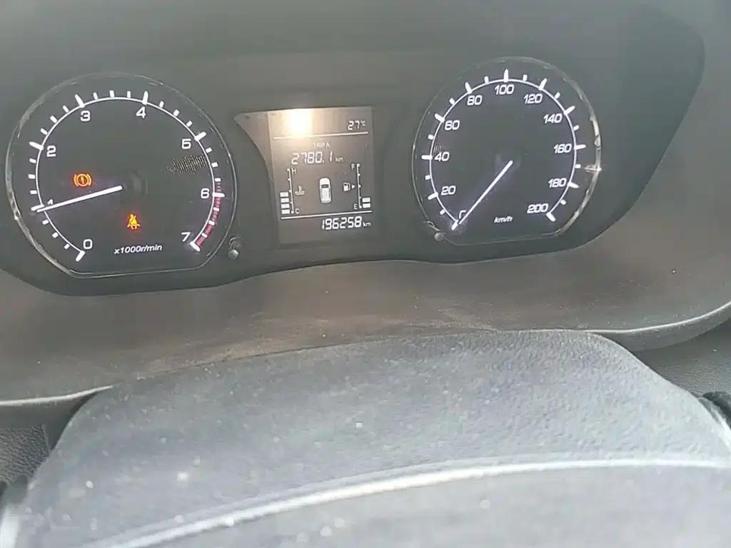 Changan Oushang X70A 2018 Model 1.5L Manual Standard Edition — миниатюра 19