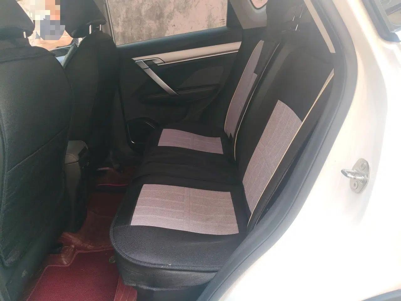 Geely Auto Coolray 2023 1.5T DCT Platinum Edition — миниатюра 18