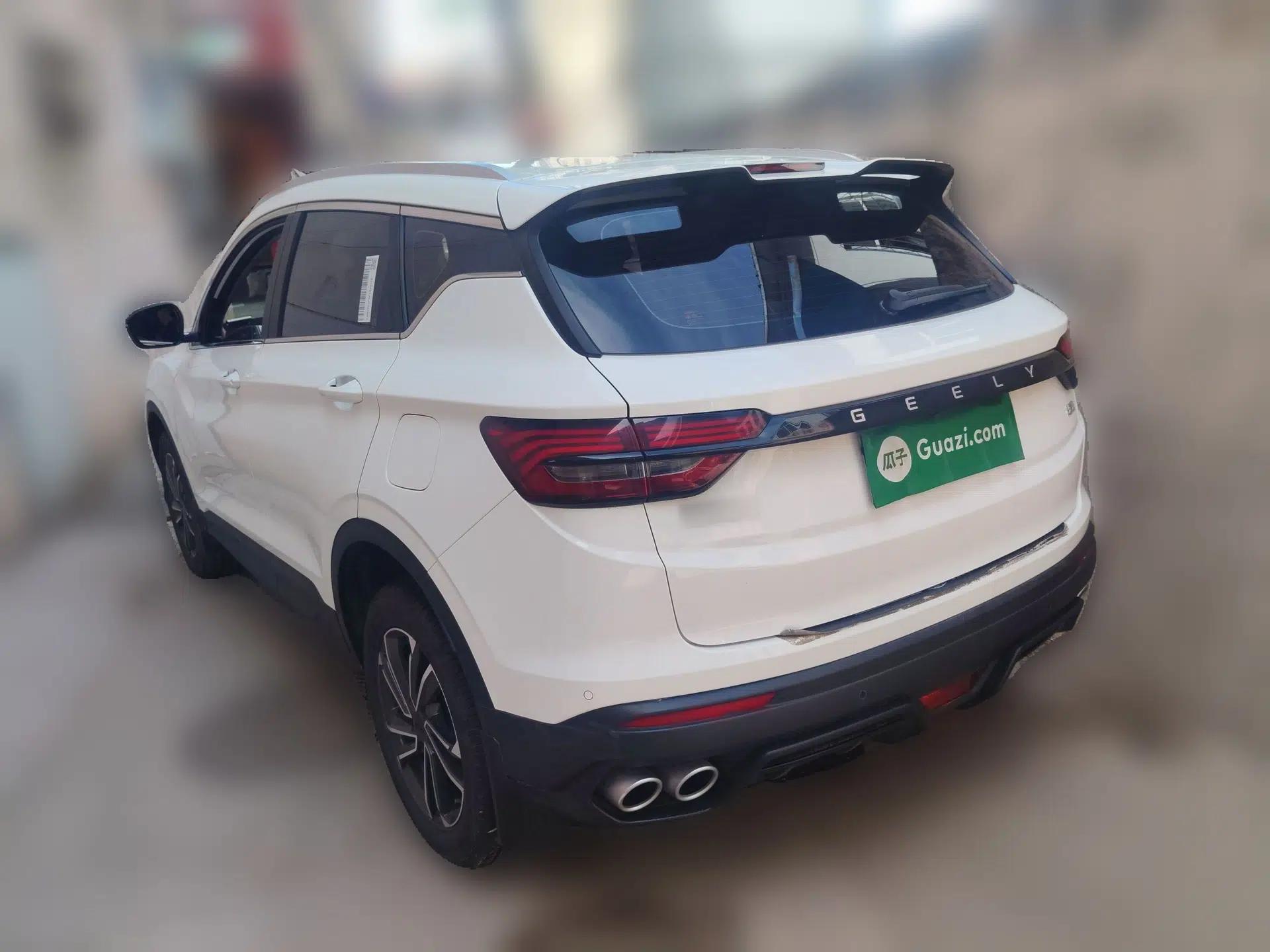 Geely Auto Coolray 2023 1.5T DCT Platinum Edition — миниатюра 4