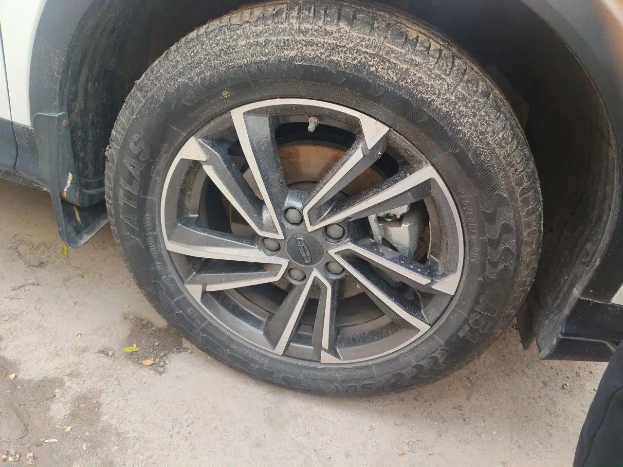Geely Auto Coolray 2023 1.5T DCT Platinum Edition — миниатюра 8