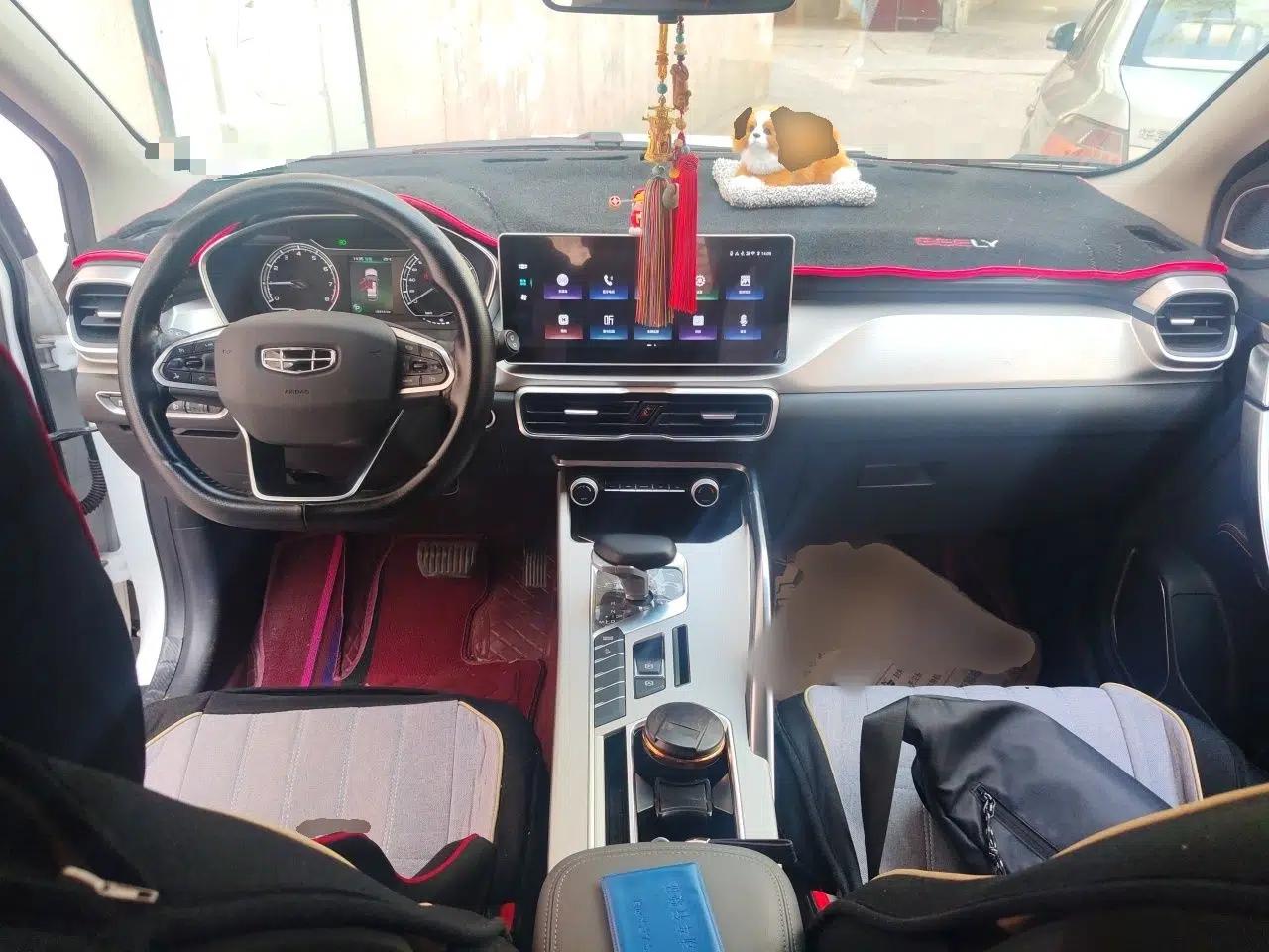 Geely Auto Coolray 2023 1.5T DCT Platinum Edition — миниатюра 10