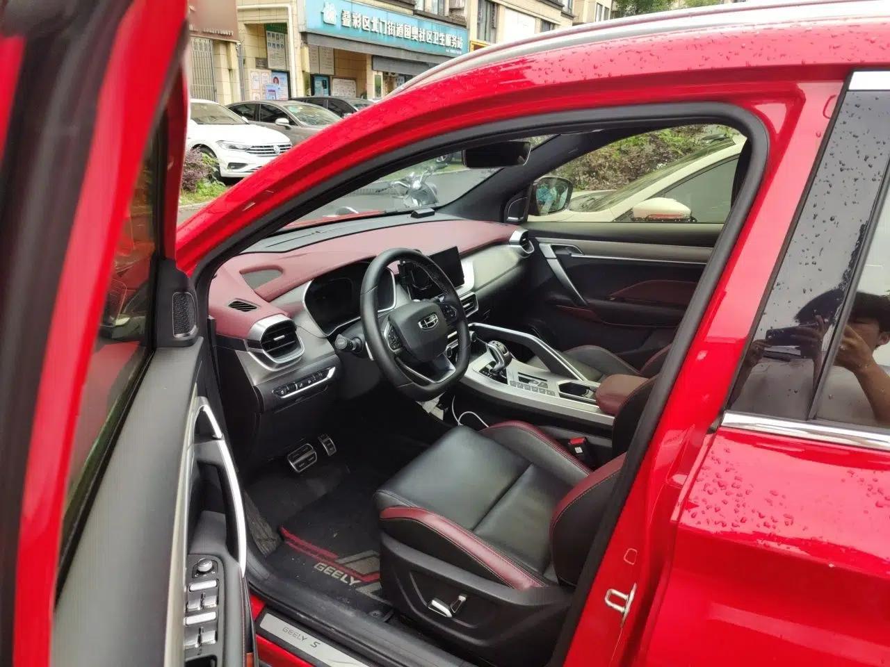 Geely Auto Coolray 2019 Sport Model 260T DCT Battle China V Standard — миниатюра 17