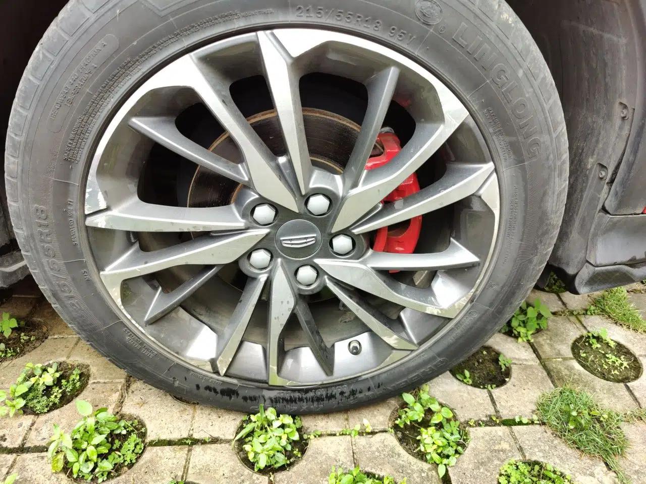Geely Auto Coolray 2019 Sport Model 260T DCT Battle China V Standard — миниатюра 8