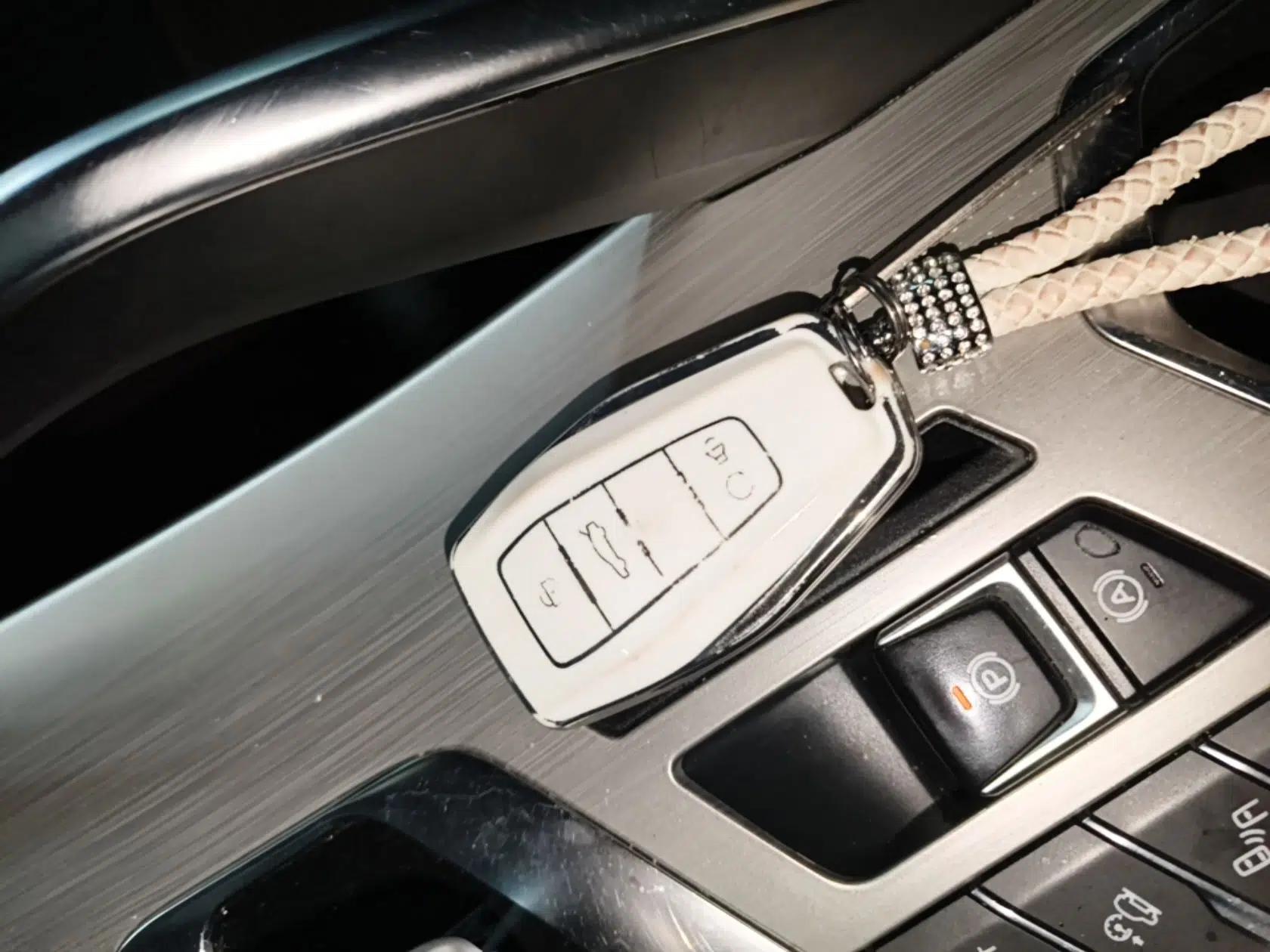 Geely Auto Coolray 2019 260T DCT Knight China VI Standard — миниатюра 22