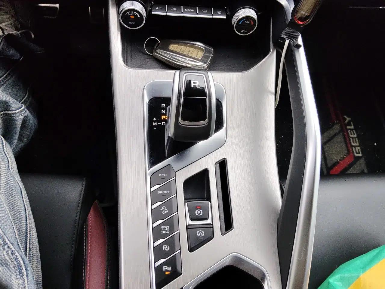 Geely Auto Coolray 2019 Sport Version 260T DCT Battle China VI Standard — миниатюра 15