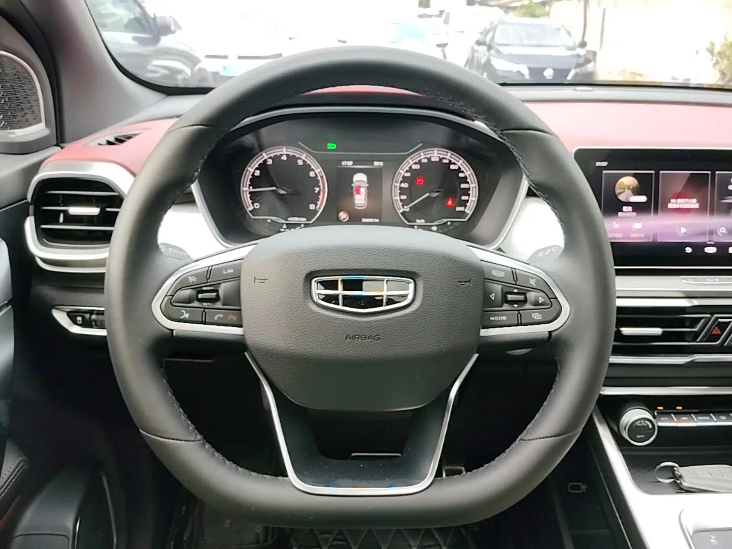 Geely Auto Coolray 2020 PRO 260T DCT Knight — миниатюра 13