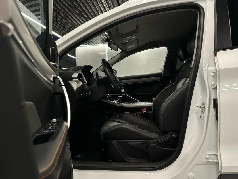 Geely Auto Coolray 2023 1.5T DCT Platinum Edition — миниатюра 19