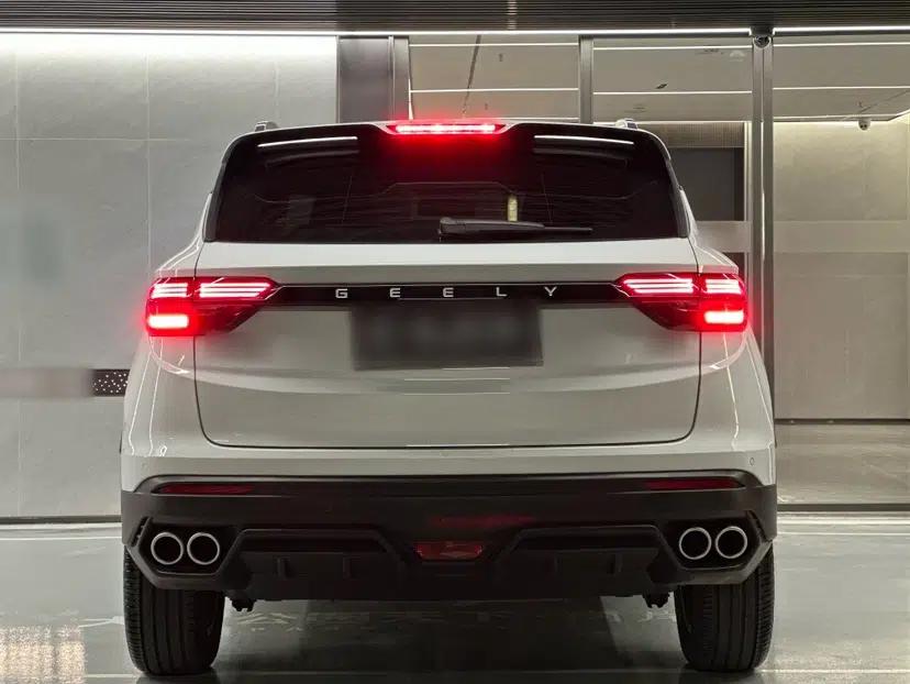 Geely Auto Coolray 2023 1.5T DCT Platinum Edition — миниатюра 5