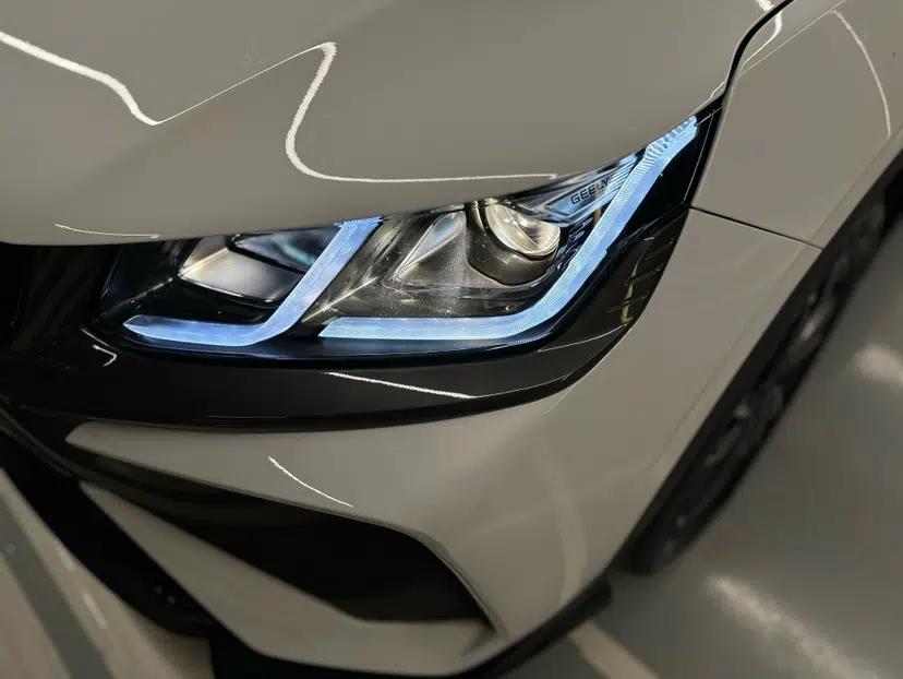 Geely Auto Coolray 2023 1.5T DCT Platinum Edition — миниатюра 7