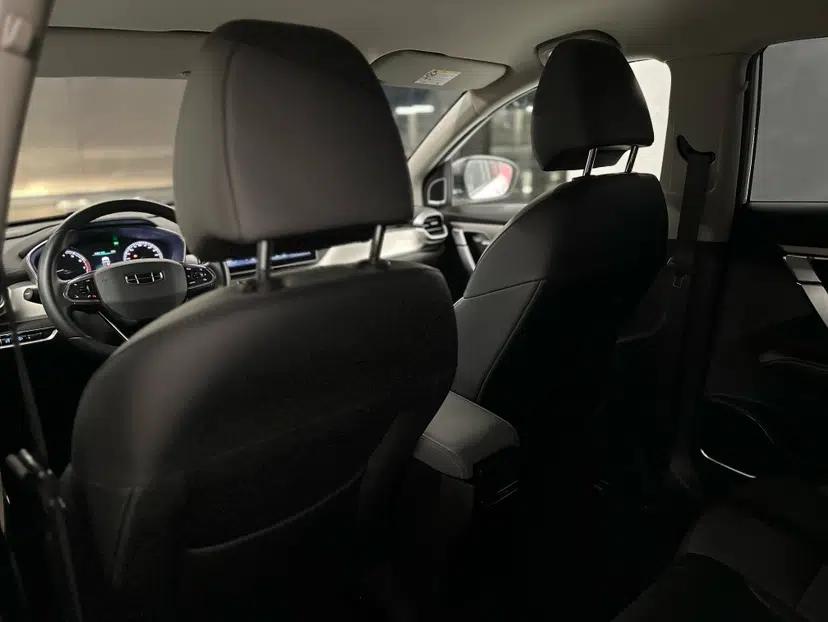 Geely Auto Coolray 2023 1.5T DCT Platinum Edition — миниатюра 9