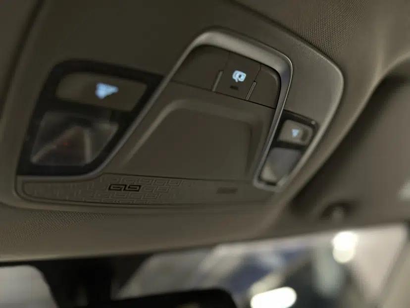 Geely Auto Coolray 2023 1.5T DCT Platinum Edition — миниатюра 10