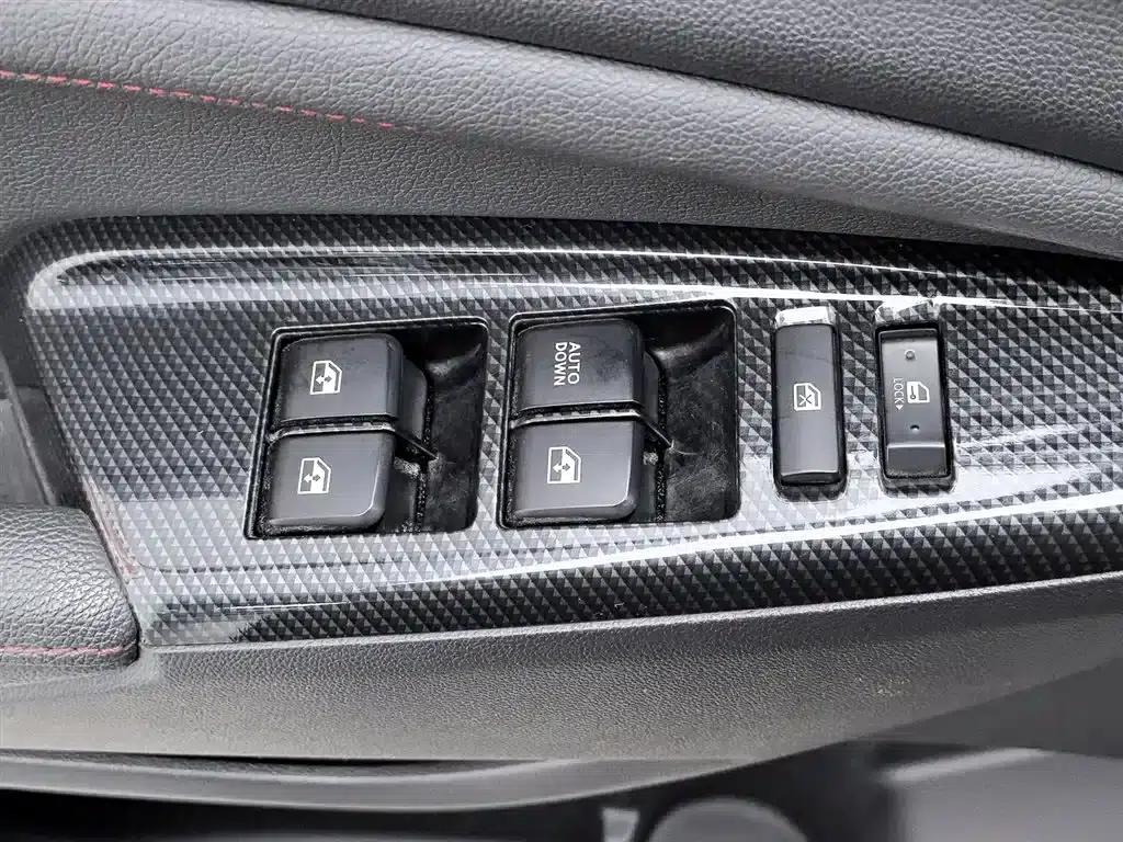 Changan Oushang A800 2017 1.5T Manual Luxury Edition — миниатюра 9