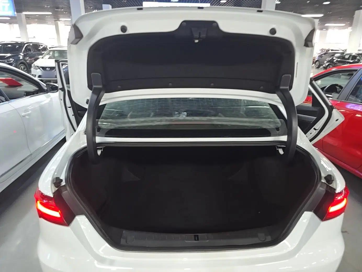 Geely Auto Binray 2018 14T CVT Binyi Edition — миниатюра 22