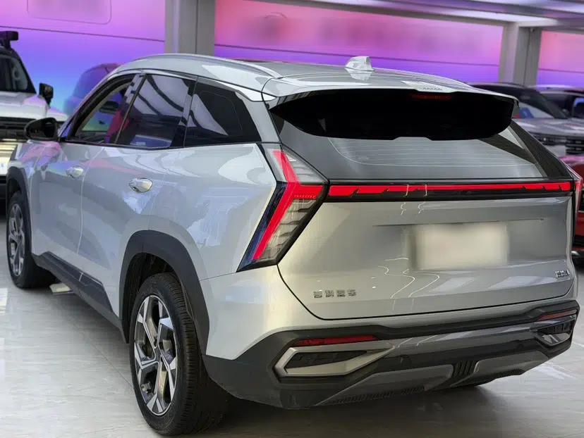 Geely Auto FX11 2023 1.5TD DCT Prestige Edition — миниатюра 3