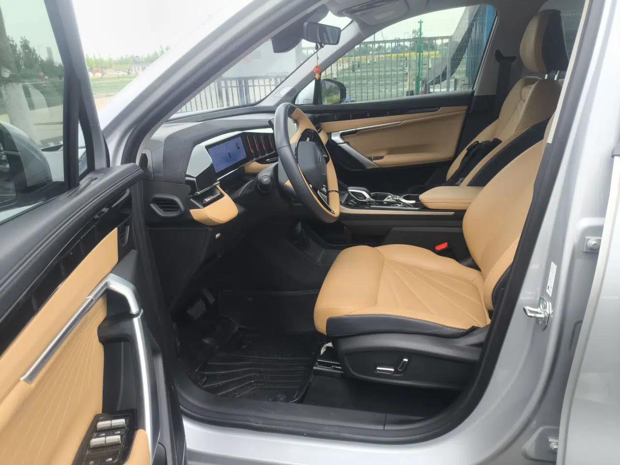 Geely Auto FX11 2023 1.5TD DCT Prestige Edition — миниатюра 16